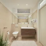 Vogue By Exquisit _ No_2 Hotel 4*